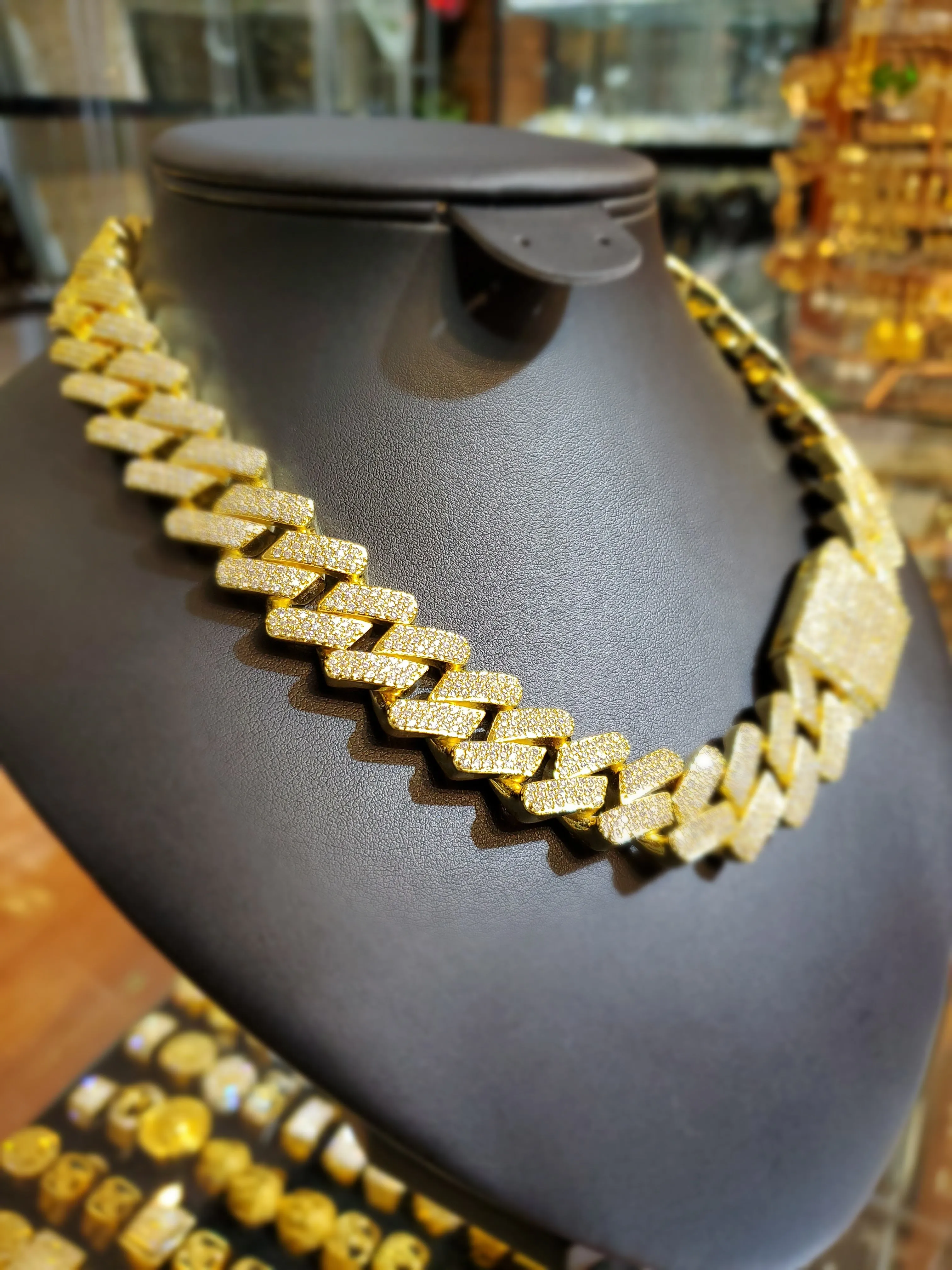 18K gold plated cubic zirconia stone Miami Cuban link chain