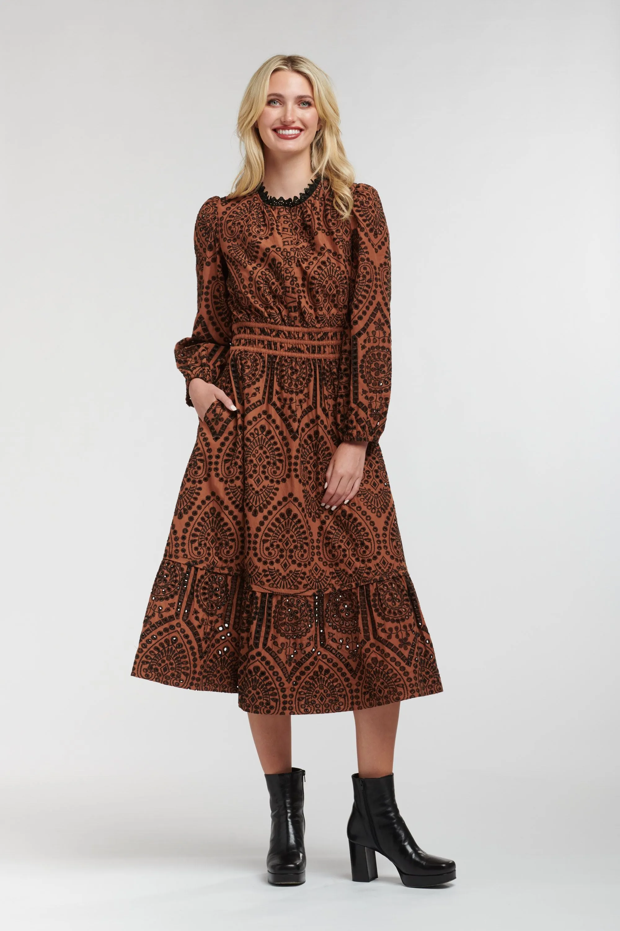 365 Days - Evermore Dress - Cognac / Black