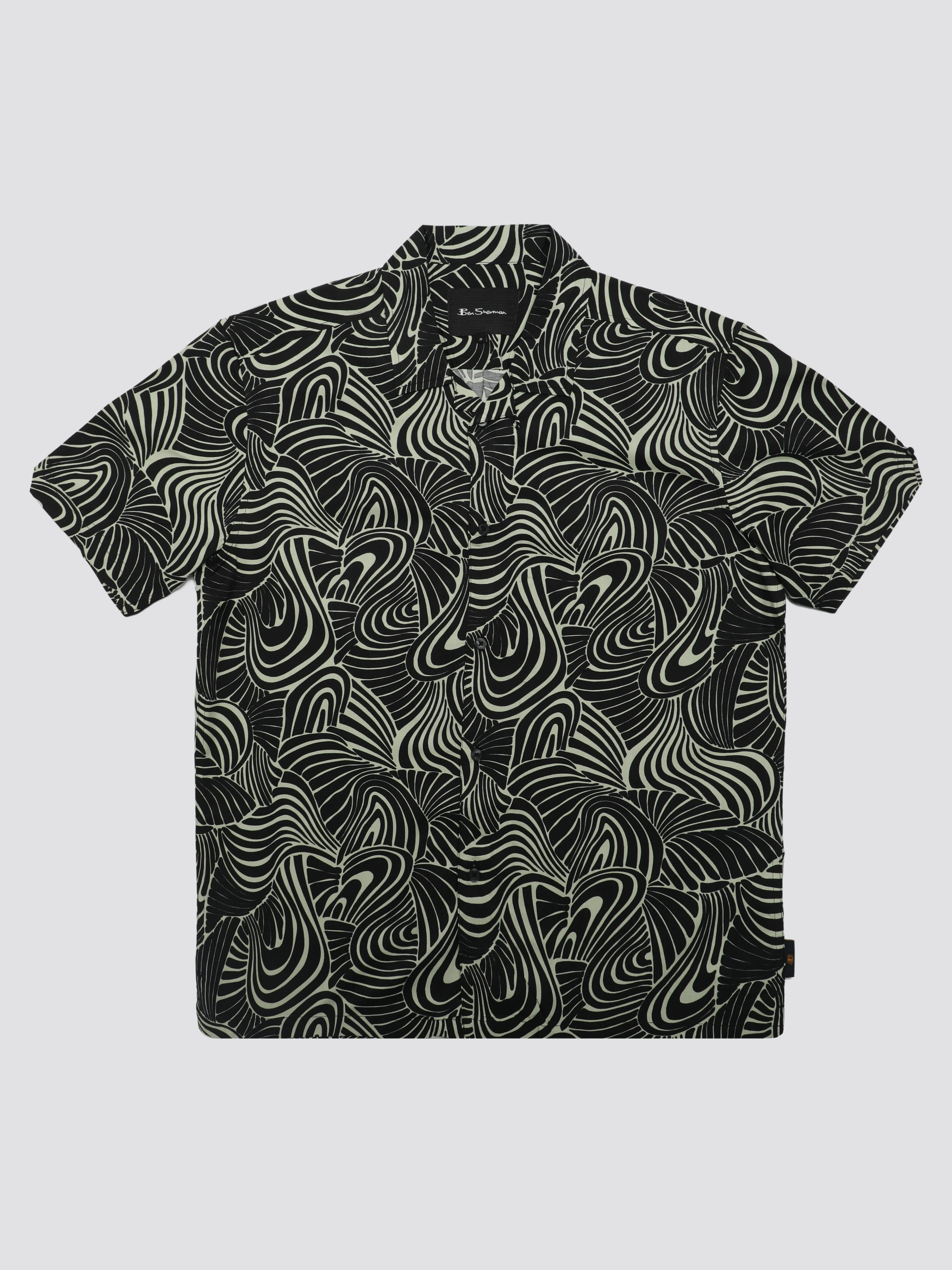 B by Ben Sherman Psychedelic Swirl Print - Mint