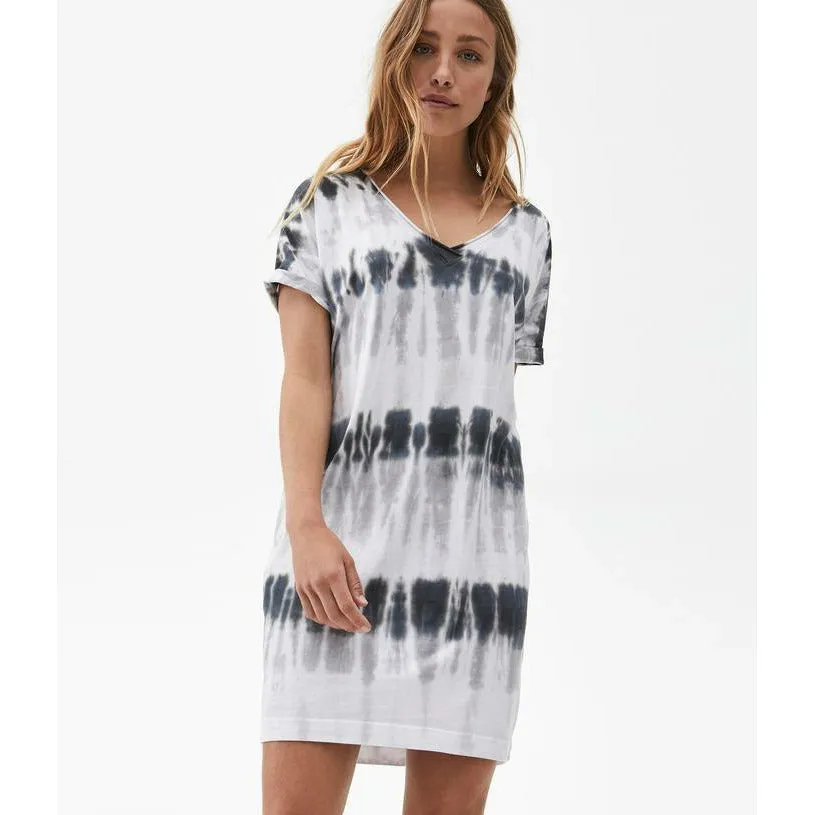 Cara V-Neck Tee Dress