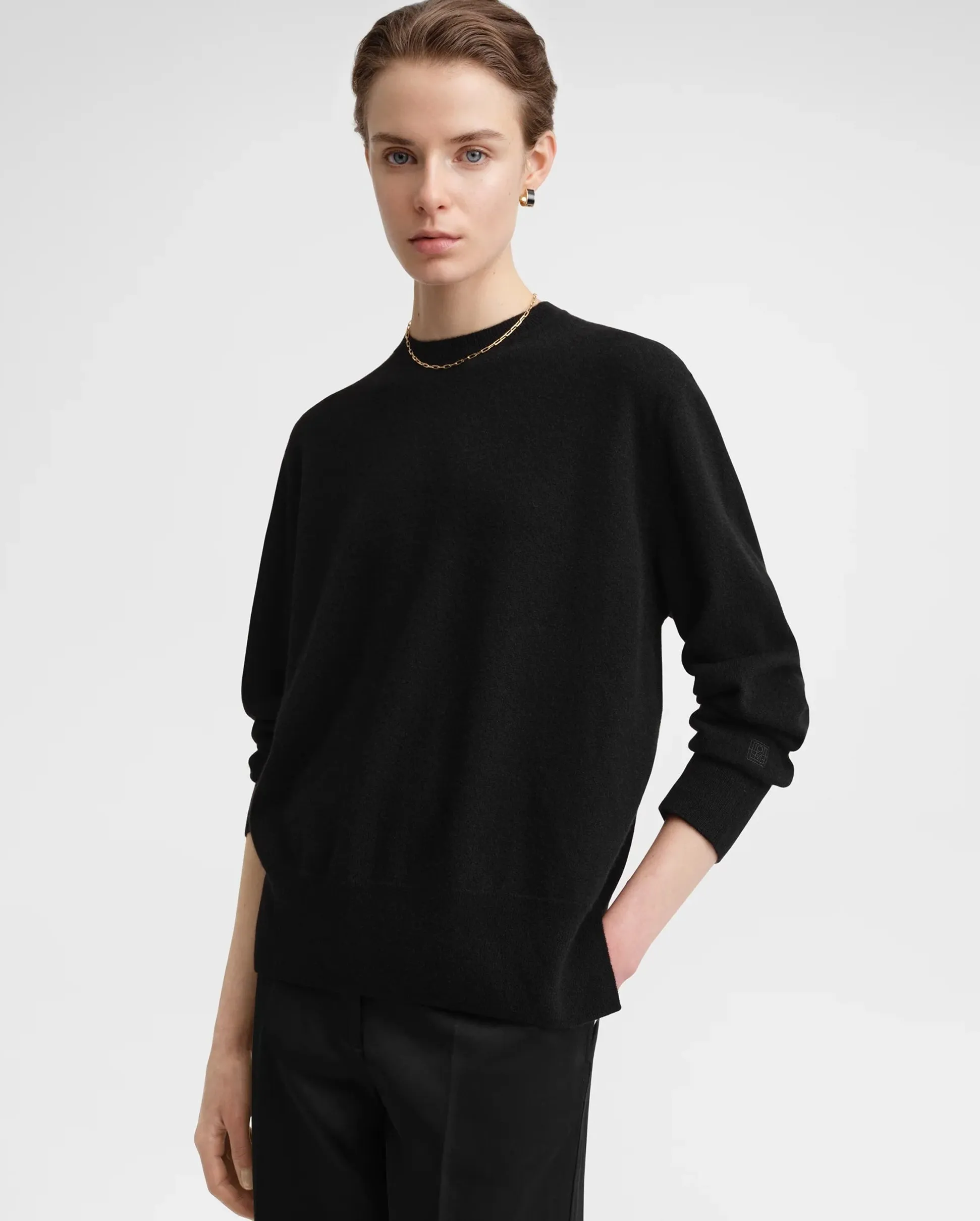 CREW-NECK CASHMERE KNIT / BLACK