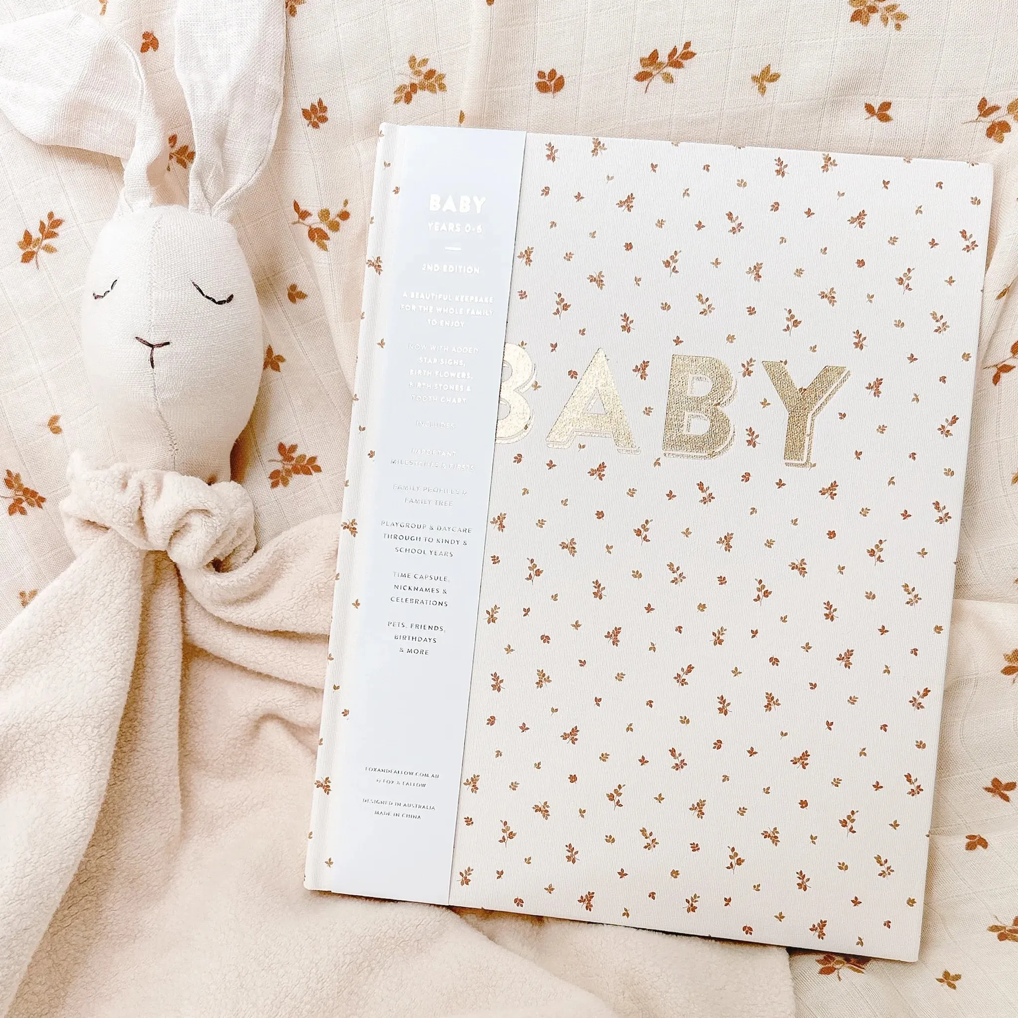 Fox & Fallow - Baby Book Broderie