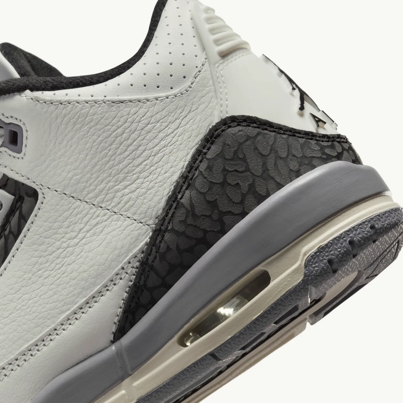 Grade School Air Jordan 3 Retro - 'Cement Grey'