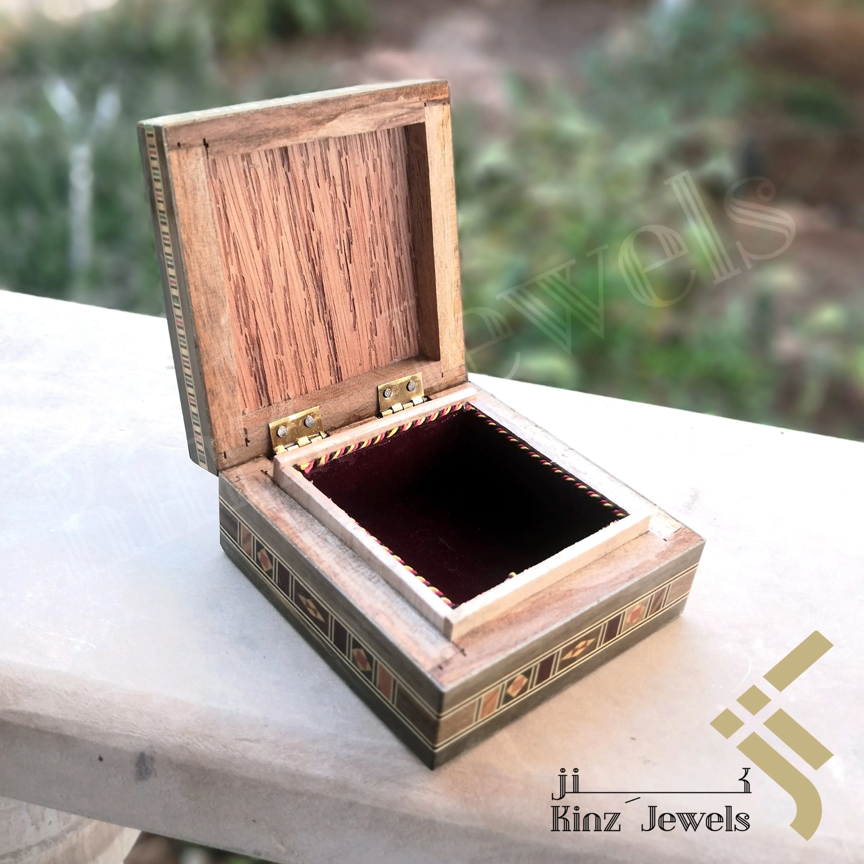 Handcrafted Brown Mosaics with Mother Of Pearl Box