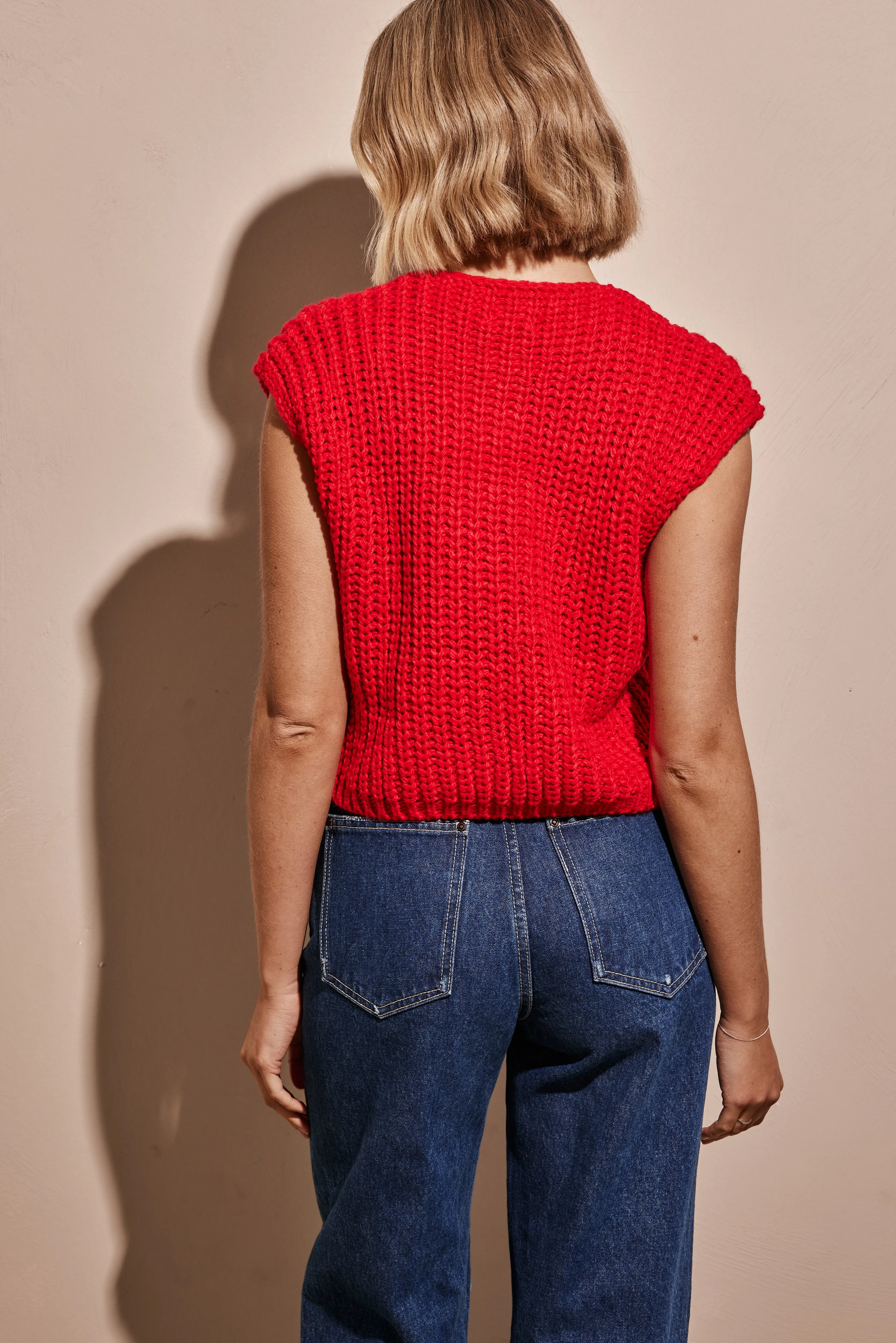 Laila Knit Vest (Red)