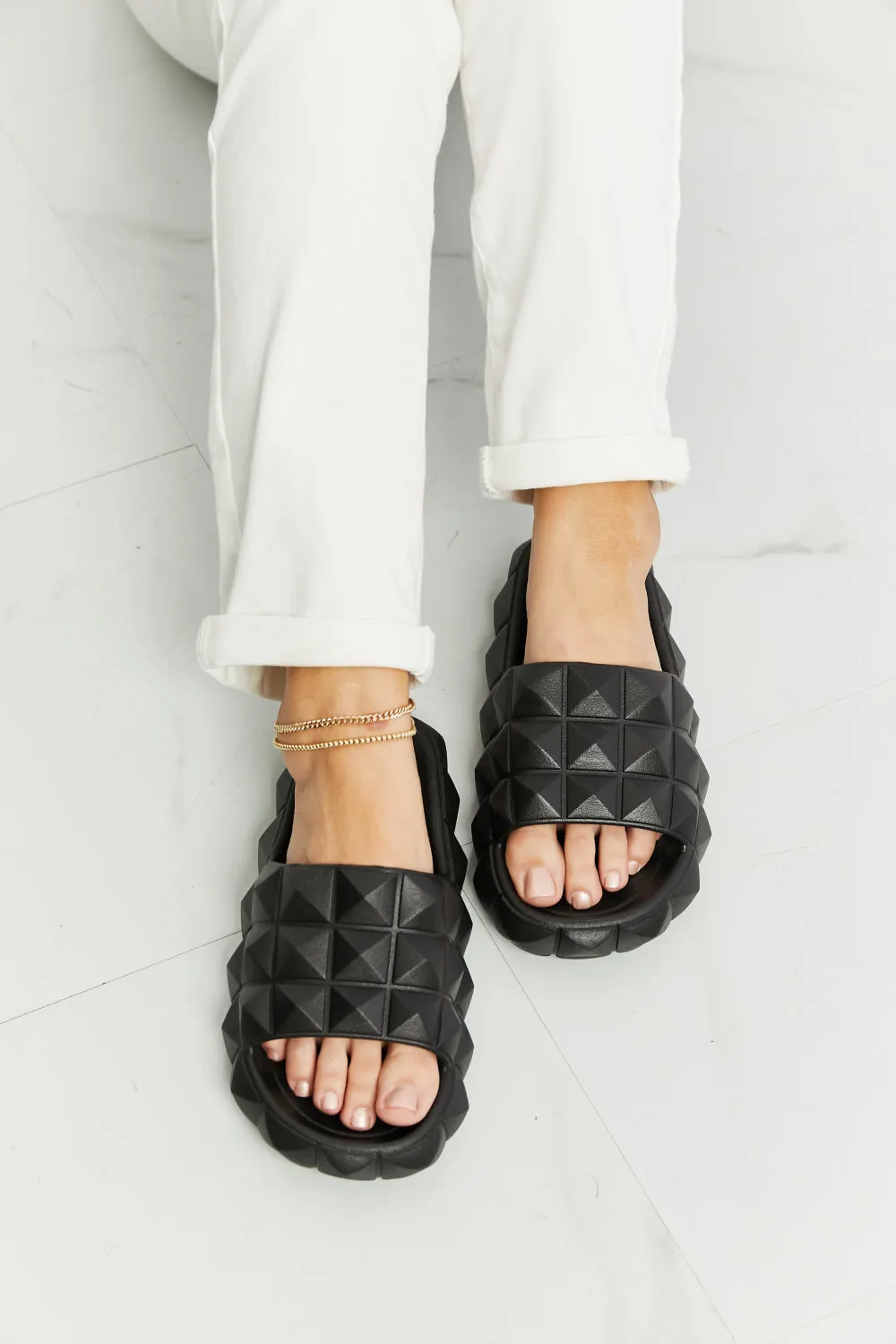 Let's Chill 3D Stud Slides in Black