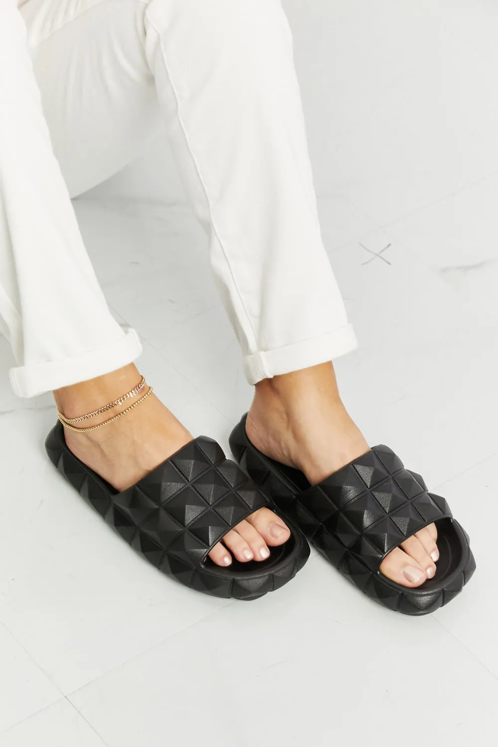 Let's Chill 3D Stud Slides in Black