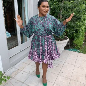 Mindy Kaling in Mega U-links