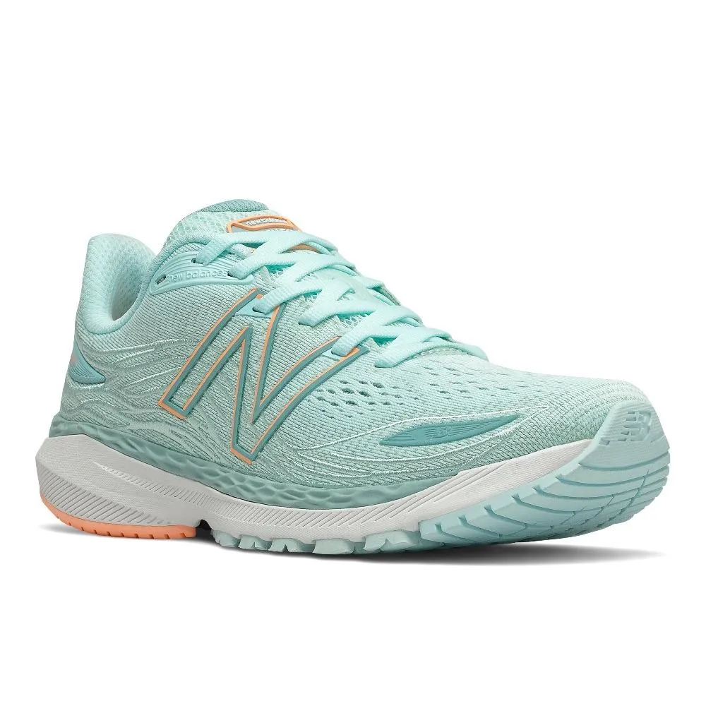 New Balance Women's 860v12