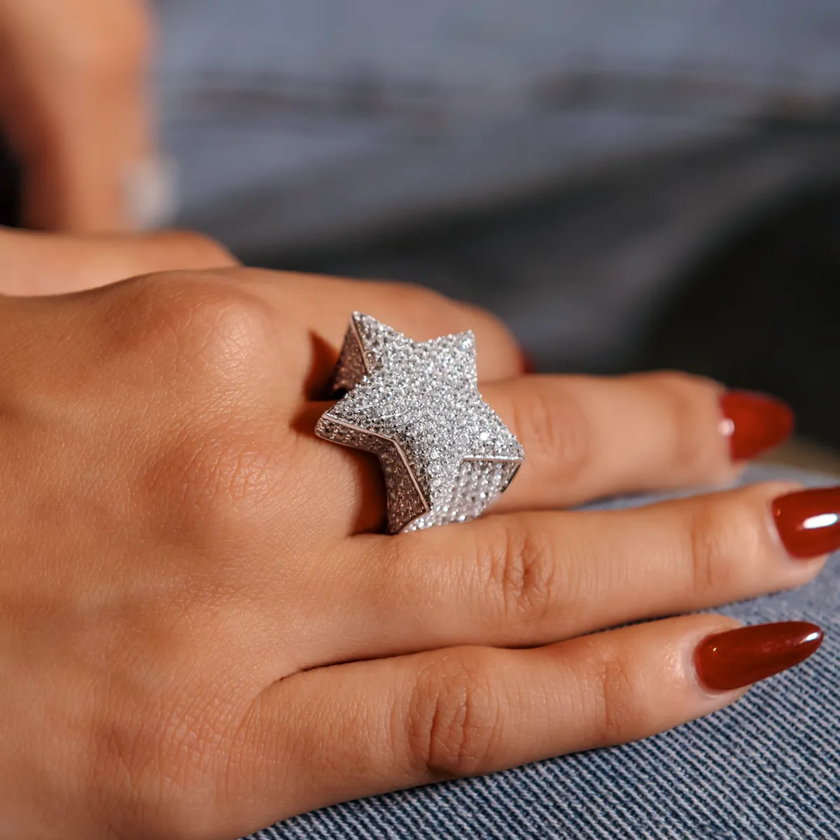 Star Ring in White Gold