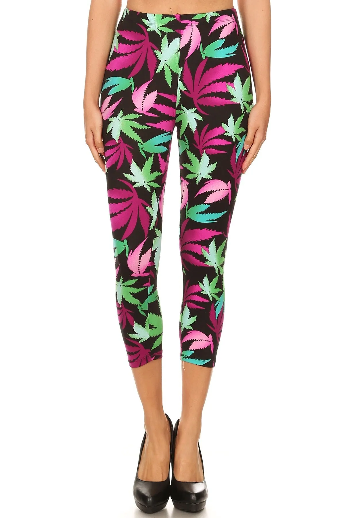 Women's Plus Pot Leaves Plant Printed Cropped Capri Leggings